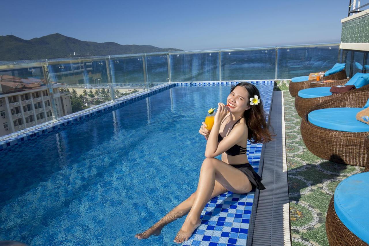 Anh Dao & 4* Da Nang